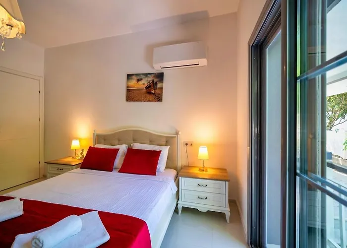 Yakamoz Φετιγιέ