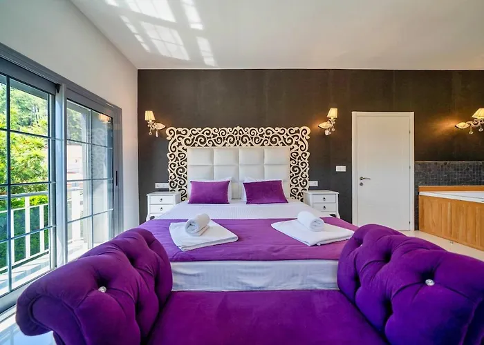 Yakamoz Φετιγιέ