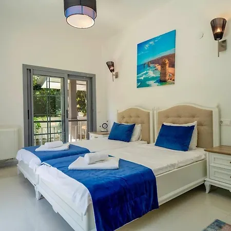 Yakamoz * فتحية